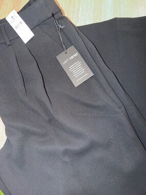 Loft Versa Black Crepe Drape Pleated Trousers